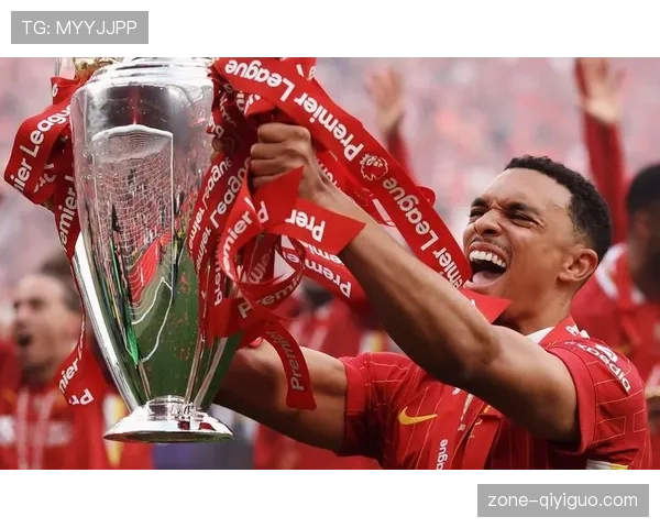 特伦特·亚历山大-阿诺德：青训边卫的战术角色与体系价值分析